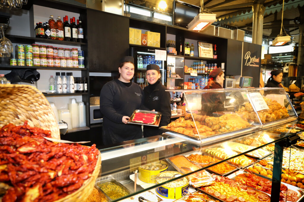 The Bertani Ristorazione stall at Mercato Albinelli in Modena