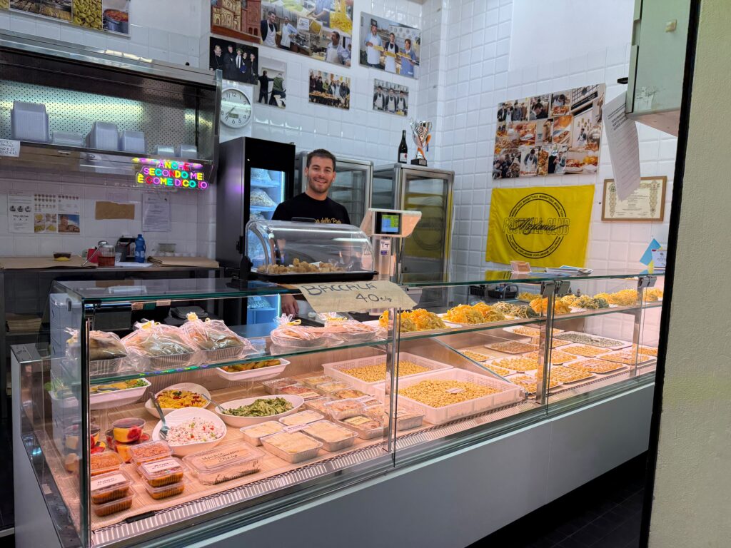 Bottega della pasta — fresh pasta at Mercato Albinelli in Modena