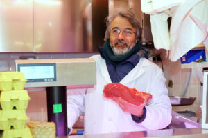 La vetrina di Al Carni al Mercato Albinelli di Modena