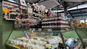 Il Civaiolo — granaglie e spezie al Mercato Albinelli di Modena