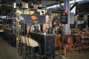 Il banco Balsamico e Cucina Monari Federzoni al Mercato Albinelli di Modena
