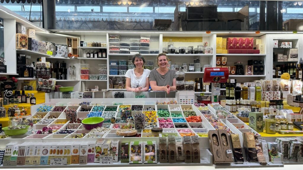 Il banco Dolce Incontro al Mercato Albinelli di Modena