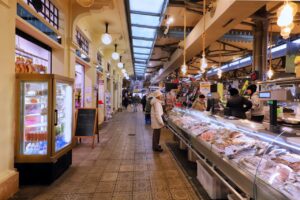 Prodotti di Pescheria Laritonda Gianluca, pescheria al Mercato Albinelli di Modena
