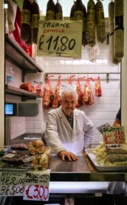 Dettaglio del banco Salumeria Anselmo Bonini, Andrea Solieri, A. Facchini, Mercato Albinelli di Modena