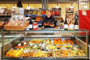 Il banco Amadori al Mercato Albinelli di Modena